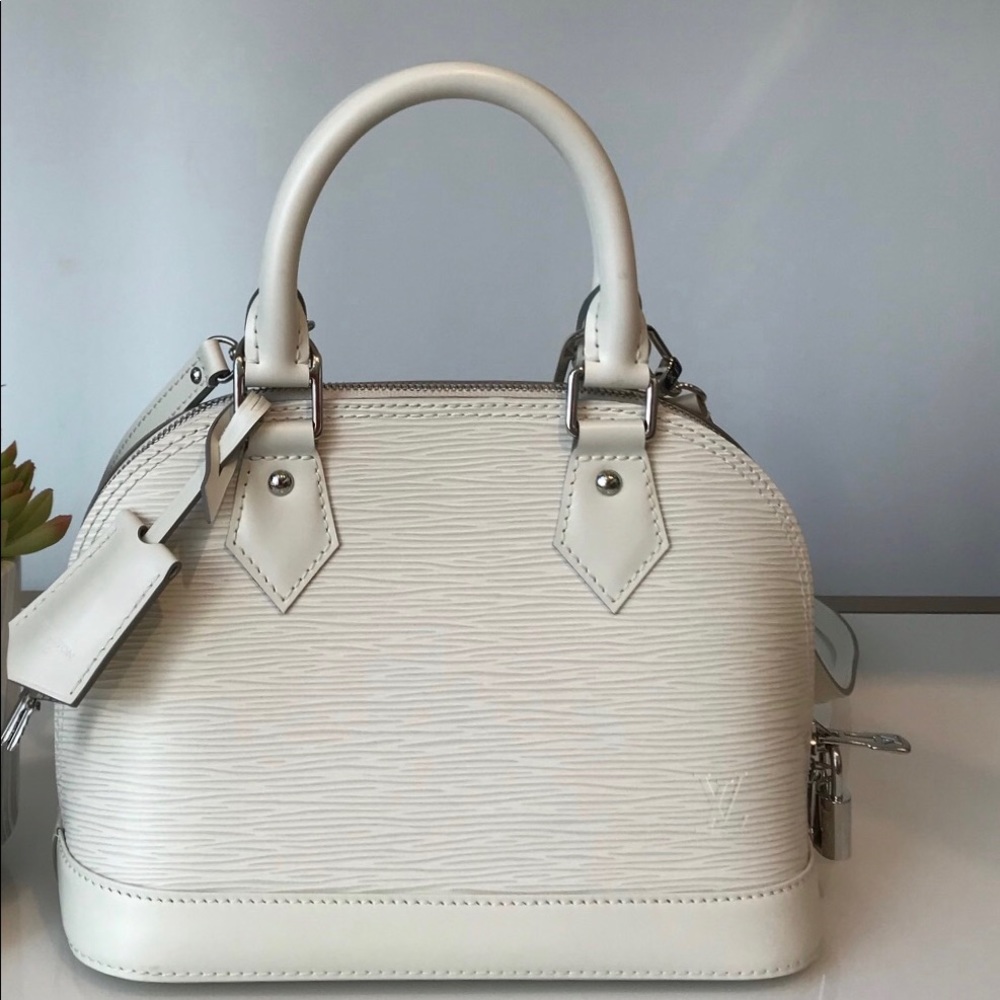 Authentic Louis Vuitton Alma BB